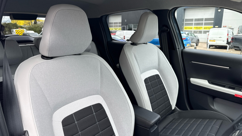 Citroen C3 83kW Max 44kWh 5dr Auto Electric Hatchback